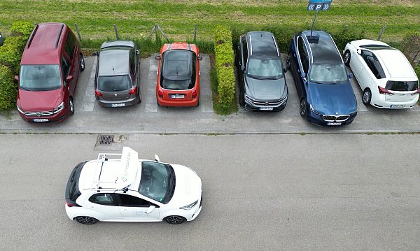 In Heidelberg sollen ertappte Parksünder allerdings zunächst kein Knöllchen bekommen - es geht der Stadt um die Akzeptanz des Scan-Autos. (Archivbild) - © Bernd Weißbrod/dpa