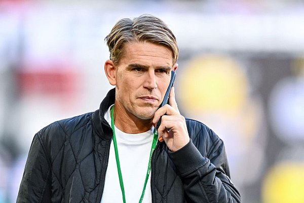 Freut sich über mehrere Optionen für das Bayern-Tor der Zukunft: Sportdirektor Christoph Freund. (Archivfoto) - © Harry Langer/dpa