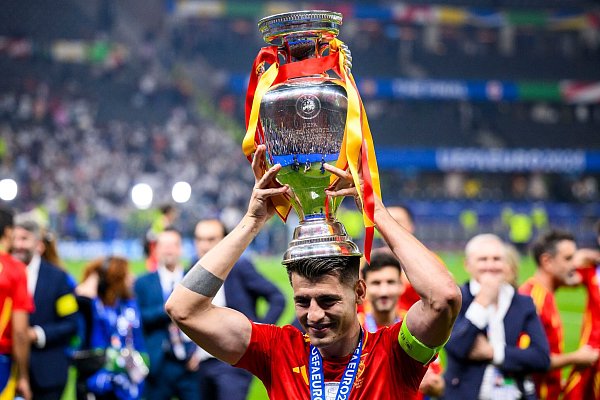 Bei der EM schalteten Morata & Co. Gastgeber Deutschland im Viertelfinale aus. - © Tom Weller/dpa