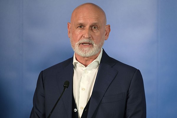 Volker Geyer, Vorsitzender des Beamtenbunds dbb, sorgt sich um das Ansehen des Staates (Foto: Archiv). - © Michael Bahlo/dpa