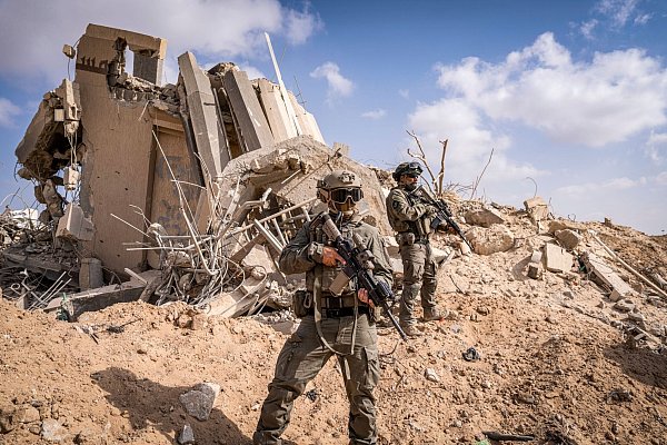 Die Grünen betonen das Selbstbestimmungsrecht der Palästinenser. - © Ilia Yefimovich/dpa