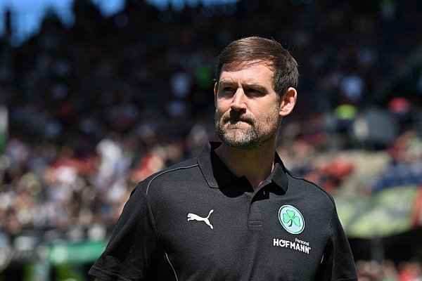 Bis April noch Co-Trainer in Hannover, jetzt zurück bei der SpVgg Greuther Fürth: Trainer Thomas Kleine. - © Swen Pförtner/dpa