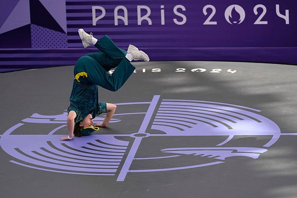 War schon vor einem Jahr bei den Olympischen Spielen dabei und ist es auch bei den Finals in Dresden: Breaking. - © Abbie Parr/AP/dpa