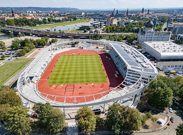 Die Leichtathletik-Wettbewerbe finden im Heinz-Steyer-Stadion statt. - © Robert Michael/dpa