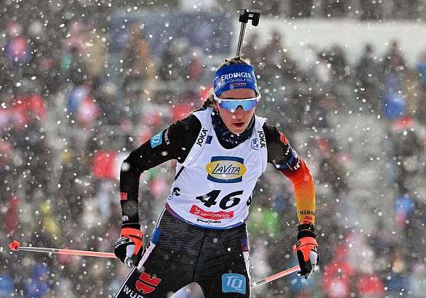 Franziska Preuß holte Silber im Sprint. - © Martin Schutt/dpa