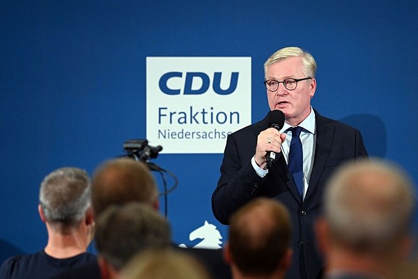 CDU-Spitzenkandidat Bernd Althusmann hat seine Niederlage bei der Landtagswahl eingestanden. - © Hauke-Christian Dittrich/dpa