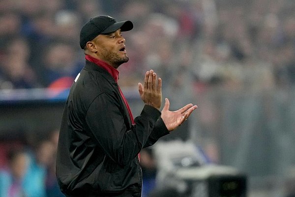 «Das hat Spaß gemacht.» Vincent Kompany erlebt ein fulminantes Trainer-Debüt in der Königsklasse. - © Matthias Schrader/AP/dpa