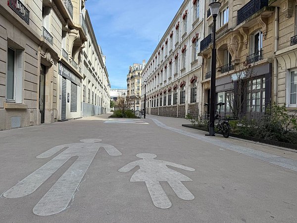 Welche Straßen zur Fußgängerzone werden sollen, ist noch nicht festgelegt. (Archivbild) - © Rachel Boßmeyer/dpa