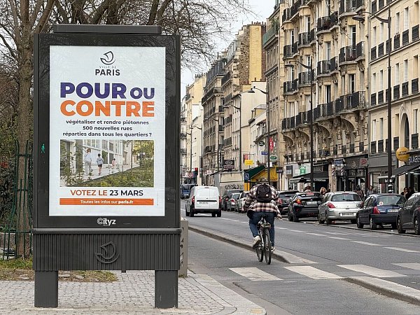 Mehrfach ließ Paris die Bewohner schon über Fragen zur Verkehrspolitik abstimmen. (Archivbild) - © Rachel Boßmeyer/dpa