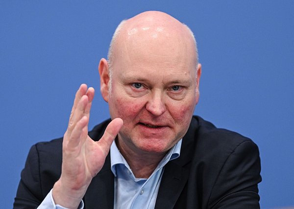 Ratsmitglied Truger: Das System der Erbschaftsteuer ist ungerecht. - © Britta Pedersen/dpa