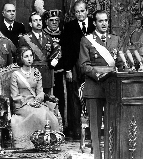 Juan Carlos bestieg den Thron nur zwei Tage nach dem Tod seines Ziehvaters, Diktator Francisco Franco. (Archivfoto) - © UPI/UPI/dpa