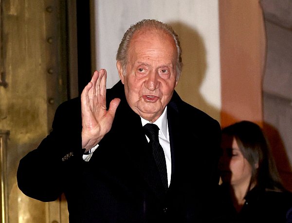 Emotional und gesundheitlich schwer angeschlagen dankte Juan Carlos 2014 ab. (Archivfoto) - © Raúl Terrel/EUROPA PRESS/dpa