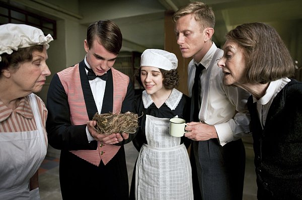 In Deutschland war Marsh vor allem für ihre Rolle als Hausmädchen im «Haus am Eaton Place» bekannt. (Archivbild) - © Simon Ridgway/BBC 2010/ARTE F/dpa