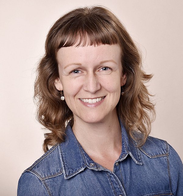 Kerstin Kopp, Yogalehrerin mit Krankenkassenzertifizierung und Pressereferentin des BDYoga (Berufsverband der Yogalehrenden in Deutschland e.V.) - © BDYoga/dpa-tmn