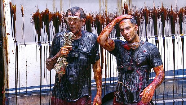 Jörg Dahlmann (l) und Timur Ülker gingen zusammen in die Dschungelprüfung. - © RTL/dpa