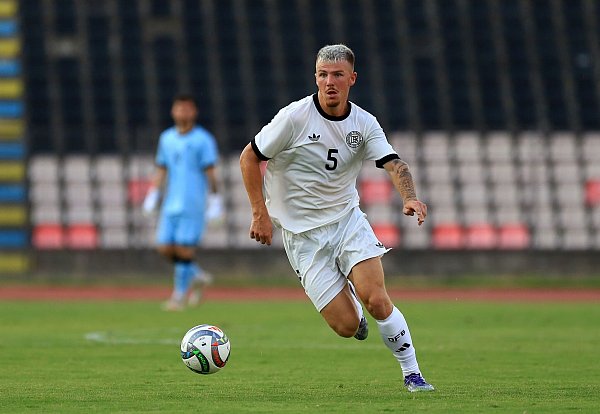 Nach Verletzung zurück im Team: Finn Jeltsch vom VfB Stuttgart. (Archivfoto) - © Nderim Kaceli/dpa