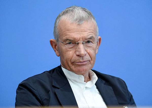 Der Soziologe Klaus Hurrelmann ist ein anerkannter Experte in der Generationenforschung (Archivbild). - © Britta Pedersen/dpa-Zentralbild/dpa
