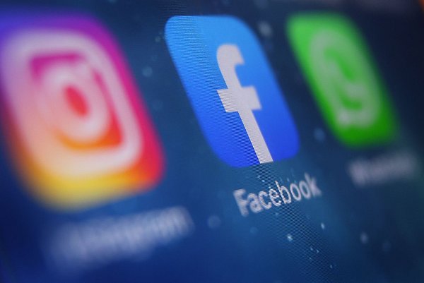 Hintergrund des Verfahrens ist eine Datenpanne bei Facebook, zu der es 2018 und 2019 kam. (Archivbild) - © Karl-Josef Hildenbrand/dpa