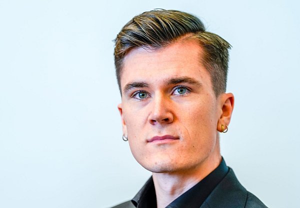 Jakob Ingebrigtsen sagte vor Gericht gegen seinen Vater Gjert aus. - © Lise Åserud/NTB/dpa