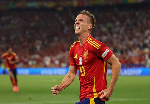 Auch Dani Olmo von RB Leipzig kann der neue Torschützenkönig werden. - © Christian Charisius/dpa