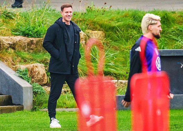 Bundestrainer Nagelsmann hofft auf eine Rückkehr ter Stegens zur WM-Qualifikation. - © Andreas Arnold/dpa