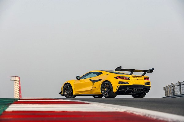 Stimmungsvoll und stimmig inszeniert: Autos wie die Corvette ZR1 fühlen sich auf der Rennstrecke wohl am wohlsten. - © Richard Prince/Chevrolet/dpa-tmn