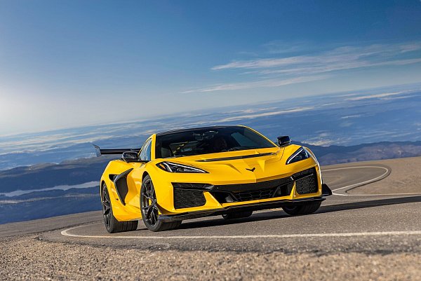 Himmelsstürmer: Der pfeilschnellen Corvette sollen bei Versuchsfahrten auch Geschwindigkeiten von bis zu 375 km/h gelungen sein. - © Chevrolet/dpa-tmn