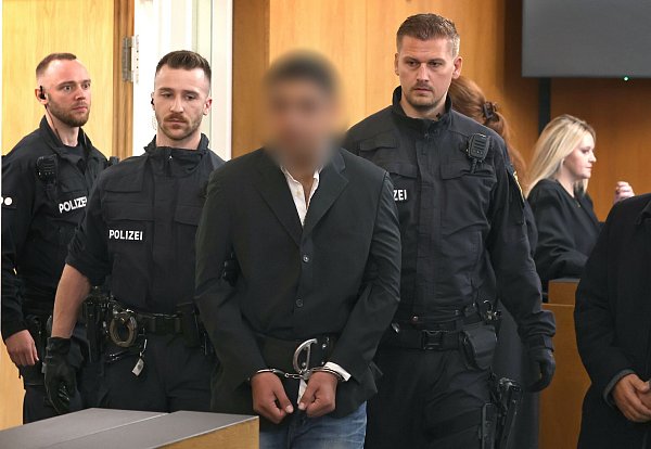 Der Beschuldigte wurde nach der Tat in einem psychiatrischen Krankenhaus untergebracht. - © Karl-Josef Hildenbrand/dpa