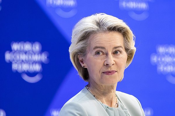 Ursula von der Leyen möchte die Ukraine stärken. - © Hannes P. Albert/dpa
