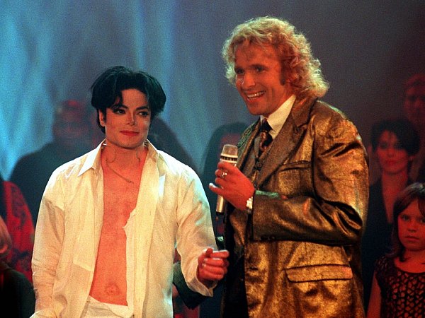 «I love you all» - viel mehr sagte der «King of Pop» nicht ins Mikrofon von Moderator Thomas Gottschalk. (Archivbild) - © picture alliance / dpa