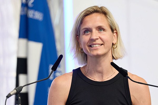 Laura Ludwig besuchte das DFB-Spiel in Zürich. - © Georg Wendt/dpa