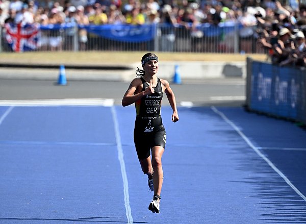 Im Sprint zum WM-Titel: Lisa Tertsch - © Dean Lewins/AAP/dpa