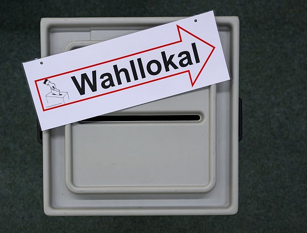 Von der Schwäche der SPD kann die CDU nicht profitieren, sie landet in der Umfrage auf dem dritten Platz. (Archivbild) - © Patrick Pleul/dpa