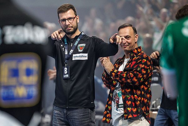Jaron Siewert ist HBL-Trainer des Jahres. - © Andreas Gora/dpa
