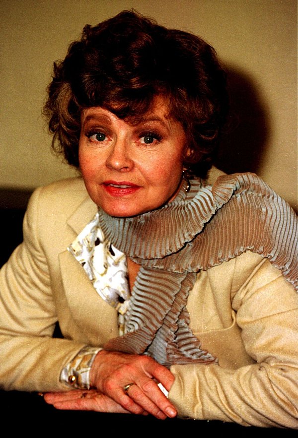 Prunella Scales im Jahr 1997. (Archivbild) - © Michael Crabtree/PA Wire/dpa