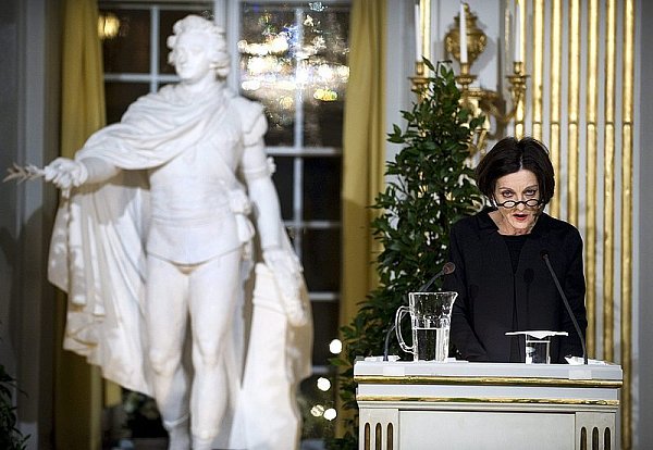 Herta Mueller liest in Stockholm. - © FOTO: DPA