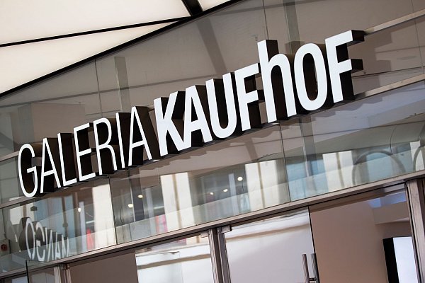 «Wenn die Signa GmbH ihre finanzielle Unterstützung nicht wie zugesagt leisten kann, muss das Galeria-Management vorbereitet sein», fordert Verdi. - © Thomas Banneyer/dpa