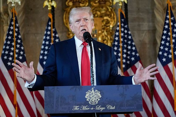 Trump hat nach eigenen Angaben drei Debatten gegen Harris zugestimmt. - © Alex Brandon/AP/dpa