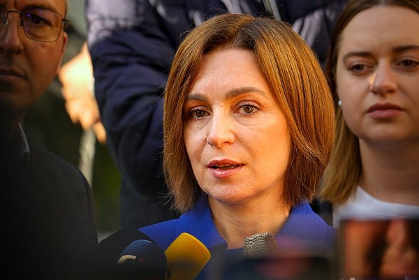 Präsidentin Maia Sandu hofft auf eine Mehrheit proeuropäischer Kräfte im Parlament, um Reformen für einen EU-Beitritt umzusetzen. - © Vadim Ghirda/AP/dpa