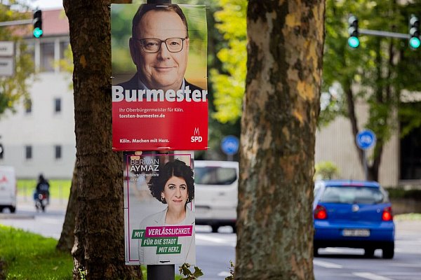 Berivan Aymaz (Grüne) und Torsten Burmester (SPD) sind in der Stichwahl um das Oberbürgermeisteramt in Köln. (Archivbild) - © Rolf Vennenbernd/dpa