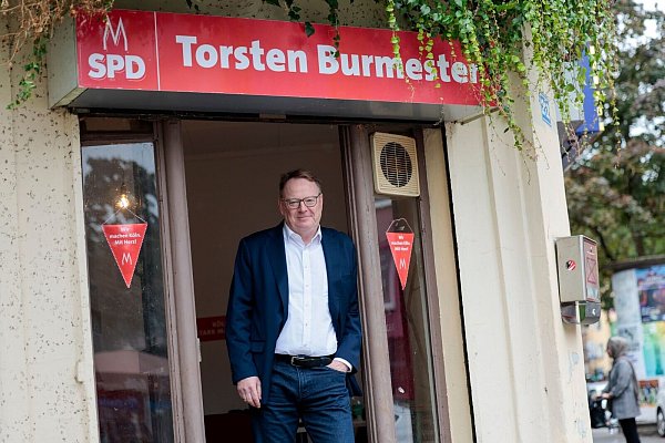 Torsten Burmester will für die SPD Kölner Oberbürgermeister werden. - © Thomas Banneyer/dpa