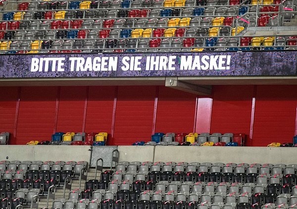 Anhaltendes Plus: Menschen sind im Winter nun wohl häufiger krank als vor der Pandemie. (Archivbild) - © Bernd Thissen/dpa