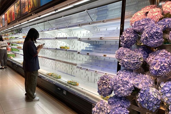 In China war die Angst vor den Folgen von «Ragasa» groß. - © Olivia Zhang/AP/dpa