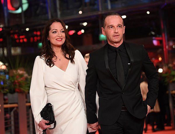 Waren lange das wohl glamouröseste Paar im politischen Berlin: Ex-Außenminister Heiko Maas (SPD) und Schauspielerin Natalia Wörner. (Archivbild) - © Britta Pedersen/dpa