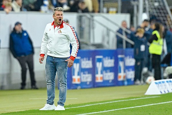 Viel Unterstützung gab\\\'s für FC-Coach Lukas Kwasniok und seine Elf. - © Uwe Anspach/dpa
