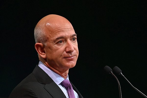Amazon-Gründer Jeff Bezos gründete Blue Origin im Jahr 2000. - © Paul Ellis/PA Wire/dpa