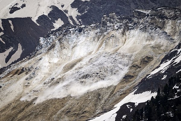Hoch in den Bergen ging die Katastrophe los. - © Jean-Christophe Bott/KEYSTONE/dpa