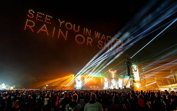 Wacken erwartet wieder Zehntausende Besucher. (Archivbild) - © Axel Heimken/dpa