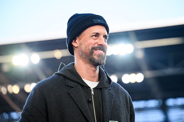 Augsburg-Trainer Sandro Wagner kann aufatmen. - © Tom Weller/dpa