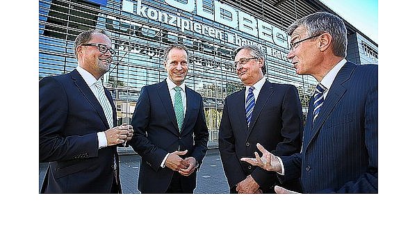1.000 Euro für

jeden Mitarbeiter - © Bielefeld